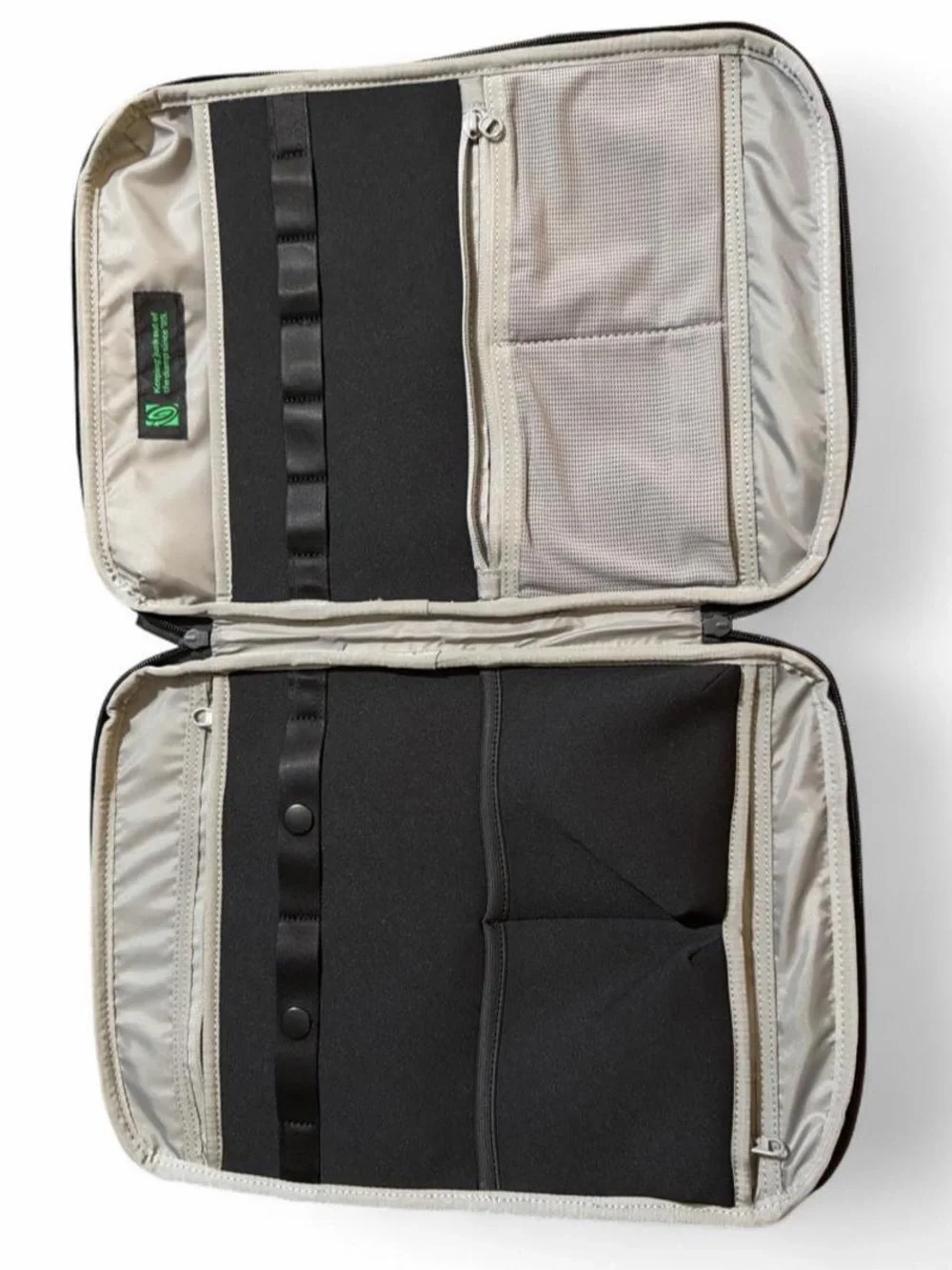 Timbuk2 stealth folio